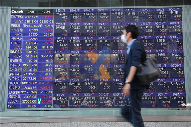 Thị trường châu Á khởi đầu im ắng vì hy vọng kinh tế, lo ngại đại dịch