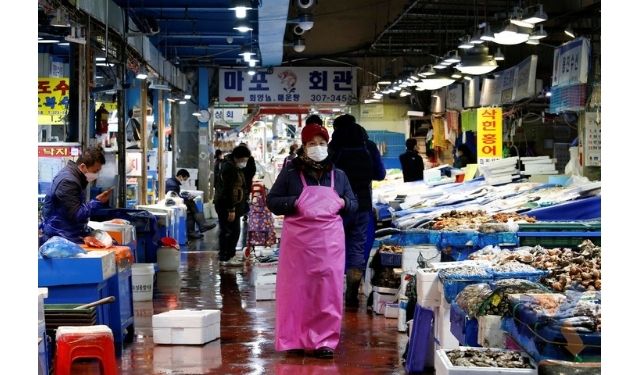Hàn Quốc lạm phát sau 9 năm: Giá hàng hóa tăng vọt